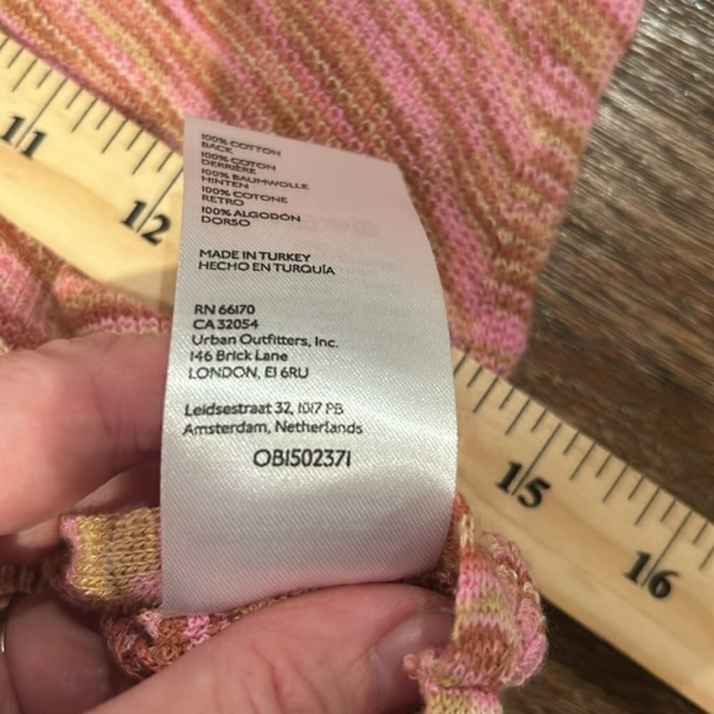 NWOT FREE PEOPLE medium Miami nights knit top light weight - Picture 13 of 13